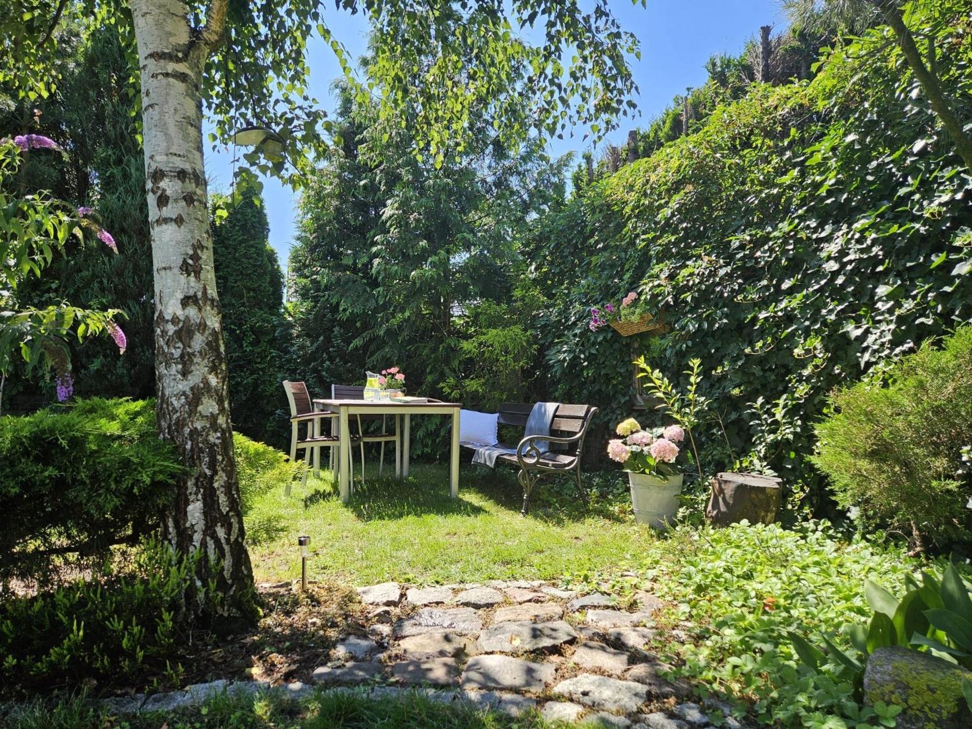 Apartament Garden- Parking, Ogrodek, Cicha Okolica Pruszcz Gdański Kültér fotó